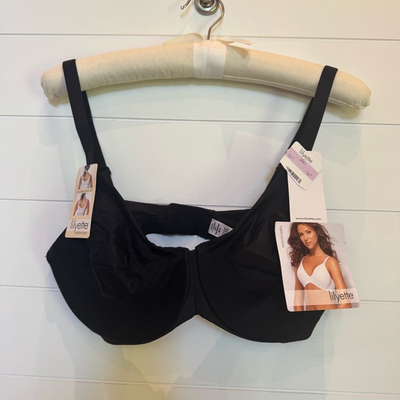 NWT Lilyette Minimizer Women's Classic Black Underwire Bra Style 971 Size 38D - Picture 1 of 6